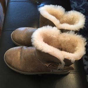 Ugg boots with sparkly bow on side